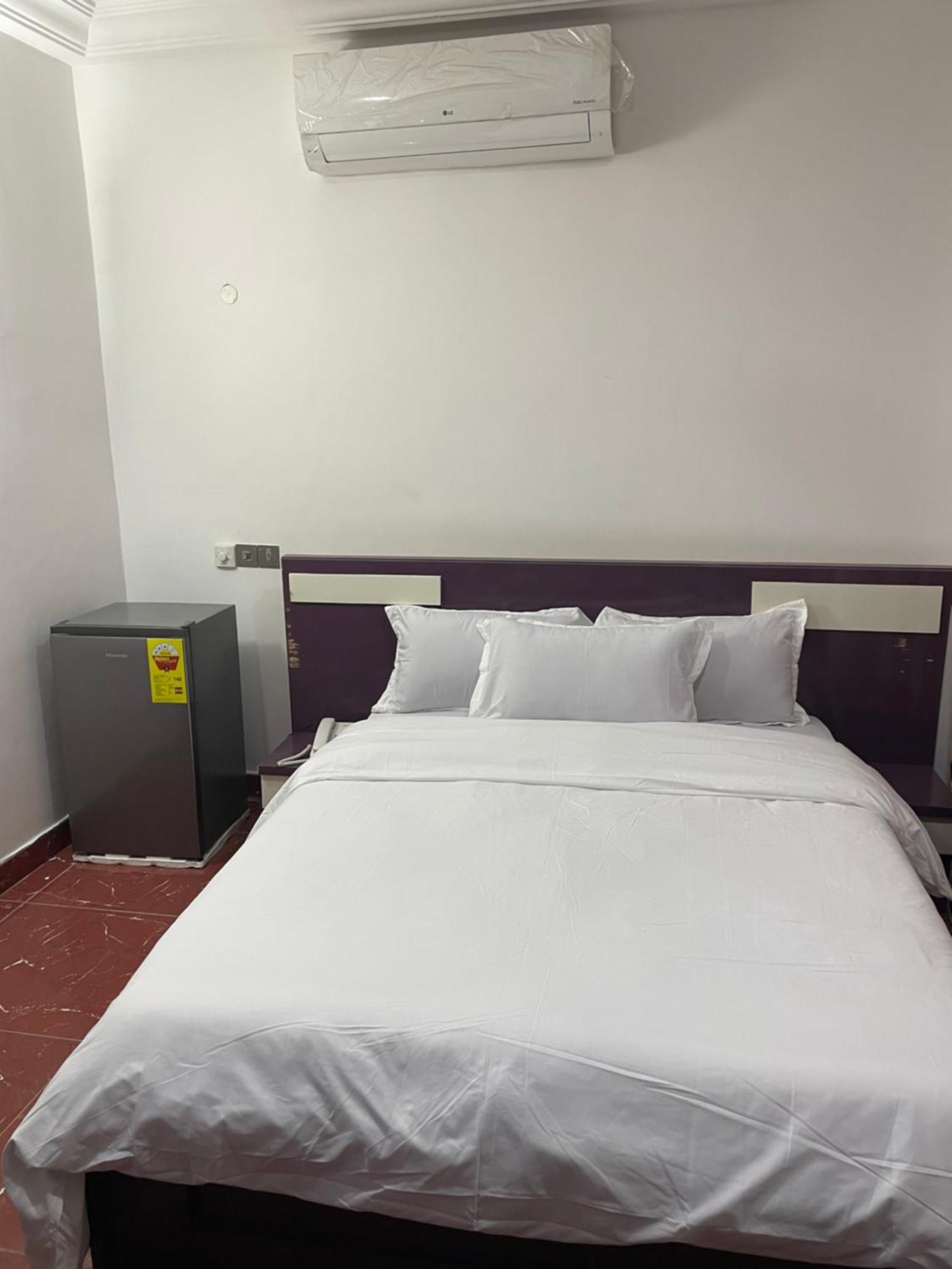 George Vee Hotel Ltd Kumasi Luaran gambar